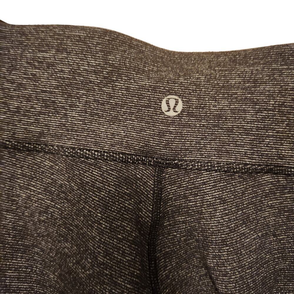 Lululemon Dark Grey Black Reversible Cropped Workout Leggings Size 4 - Picture 6 of 13